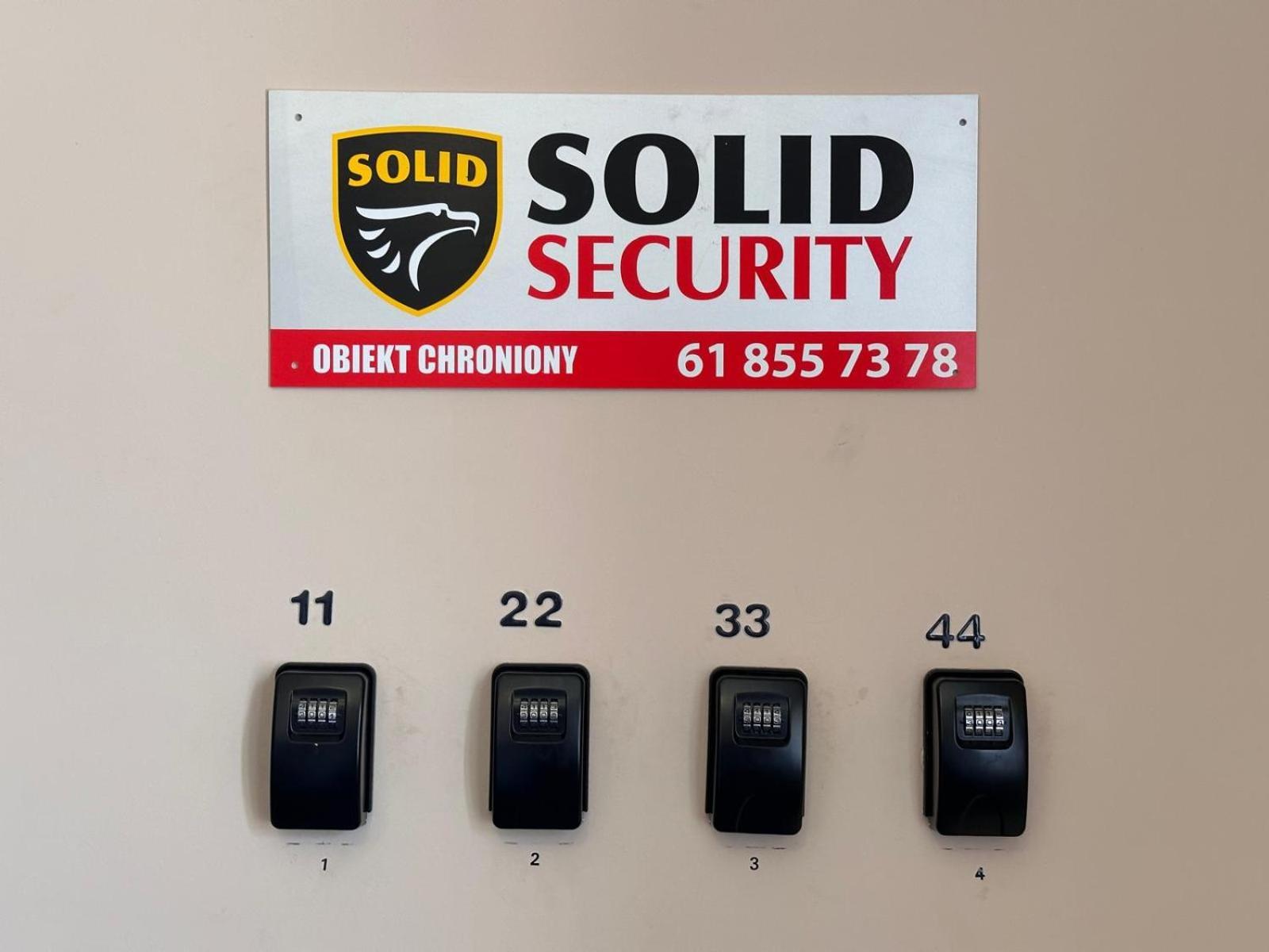 Plus Rooms - 24H Self Check-In - Poznan — Foto’s 3